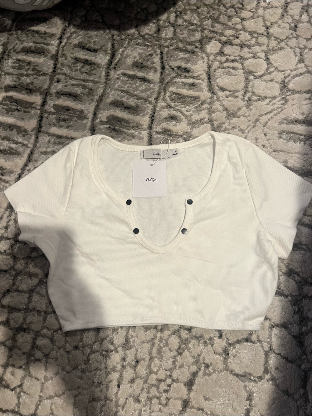 Adika White Ribbed Snap-Detail Crop Top
